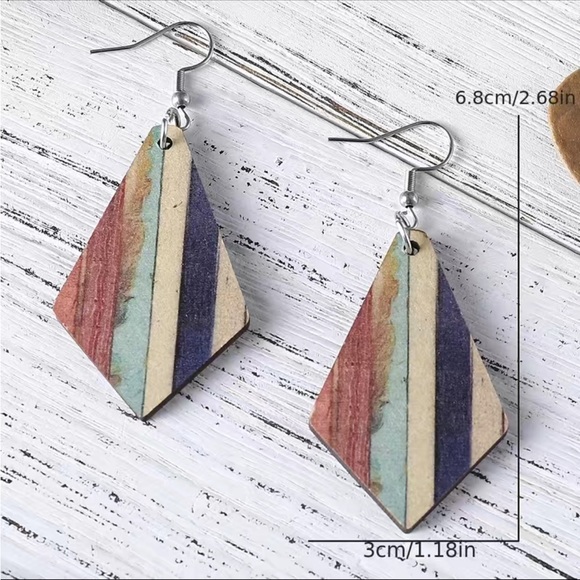 Western Style Striped Natural Tones Geometric Drop Earrings - Picture 2 of 5